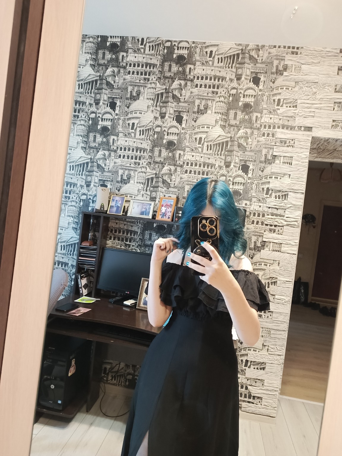 Изображение задачи: Реши задачу: Определи по этой фотографии тип фигур