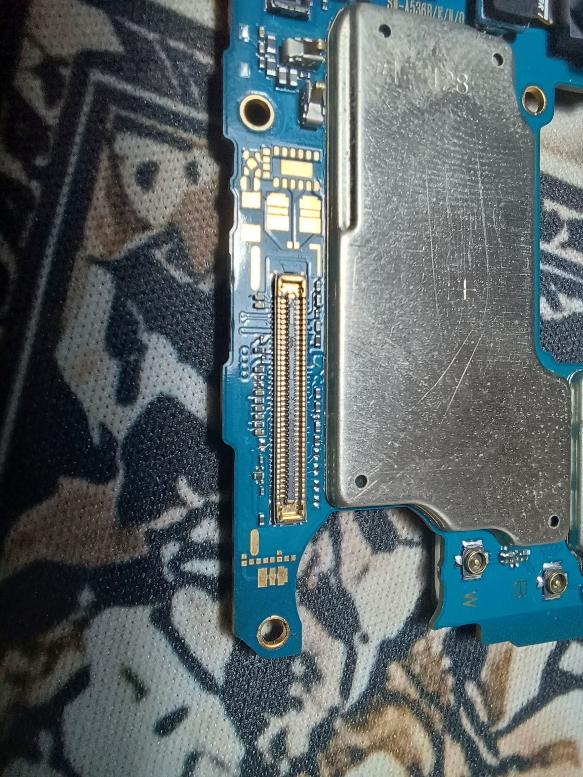 Изображение задачи: Как понять рабочий ли разъем под шлейф на плате Sa