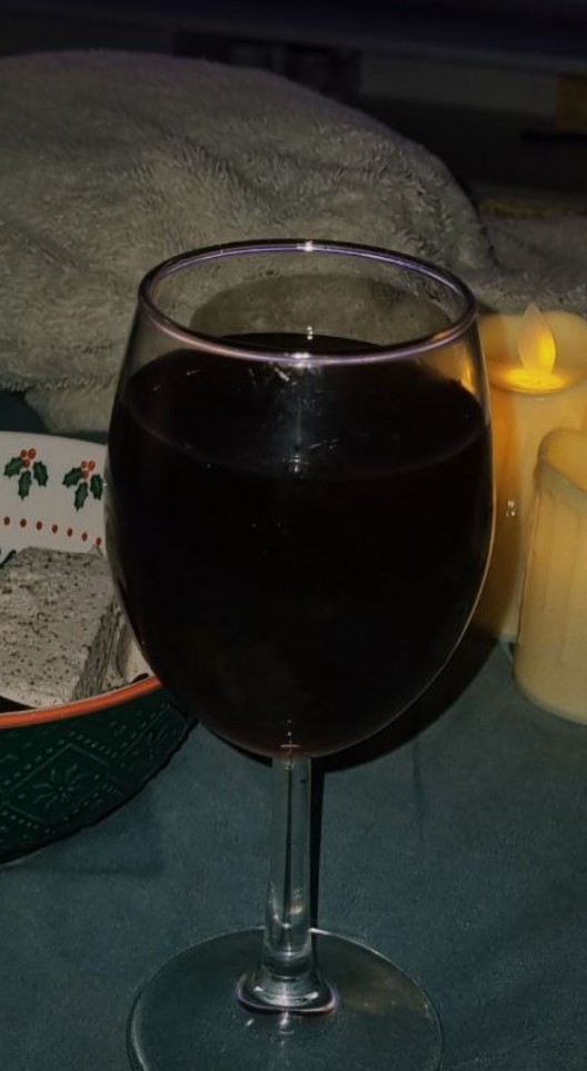 Изображение задачи: Как думаешь это вино или нет?