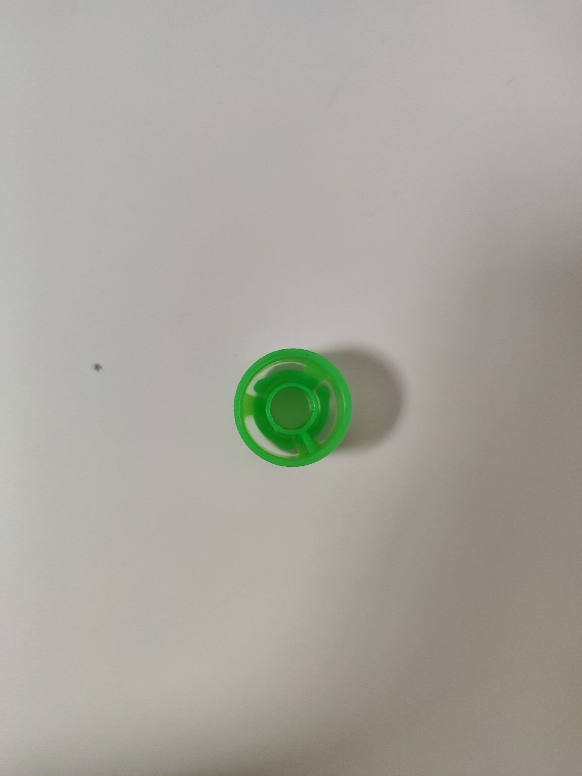 Изображение задачи: Реши задачу: Это игрушка в виде пистолета, которая