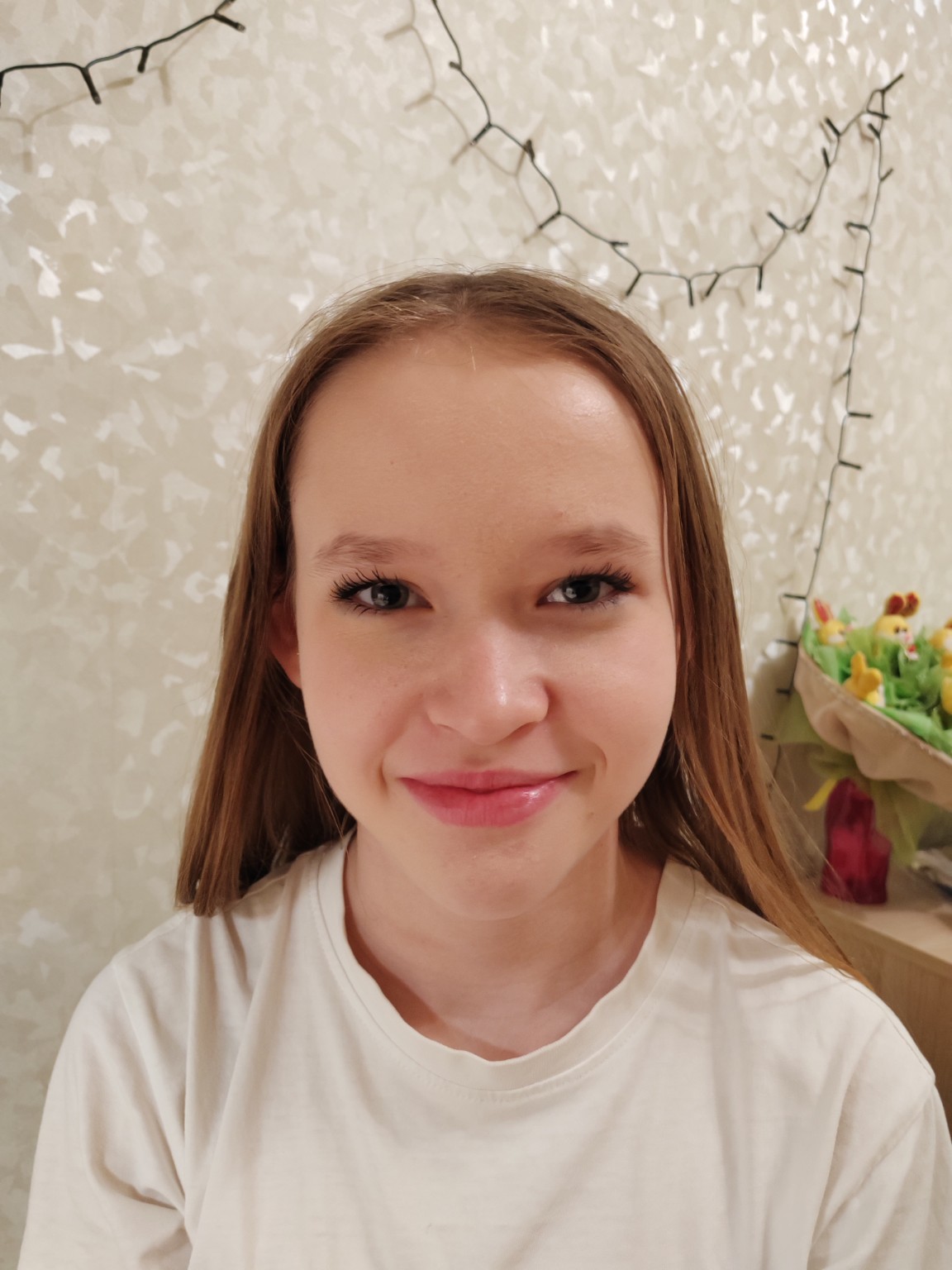 Изображение задачи: Какая форма лица на фото Какая прическа подойдёт