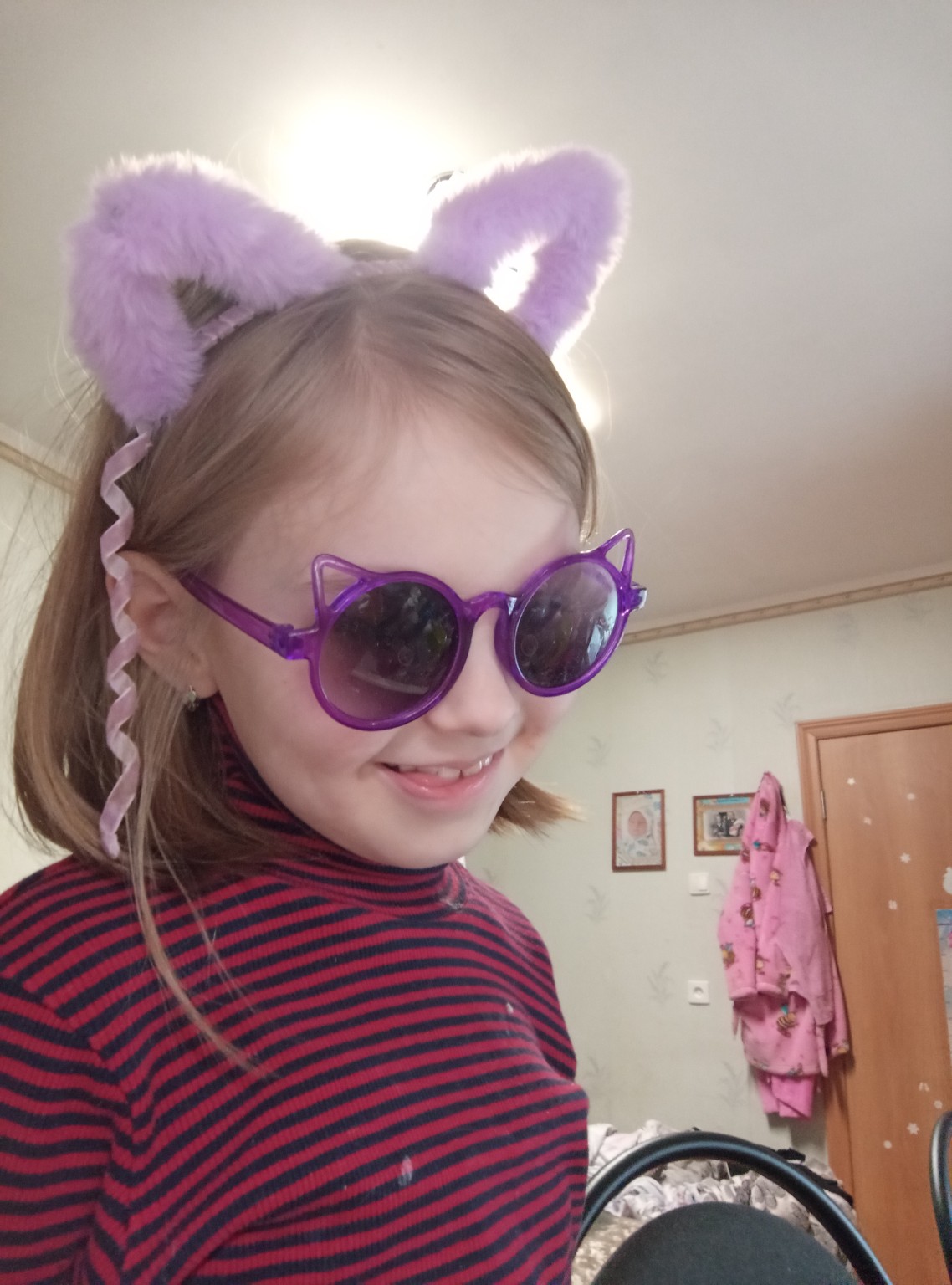 Изображение задачи: Сколько ей лет Реши задачу: Так сколько ей лет при