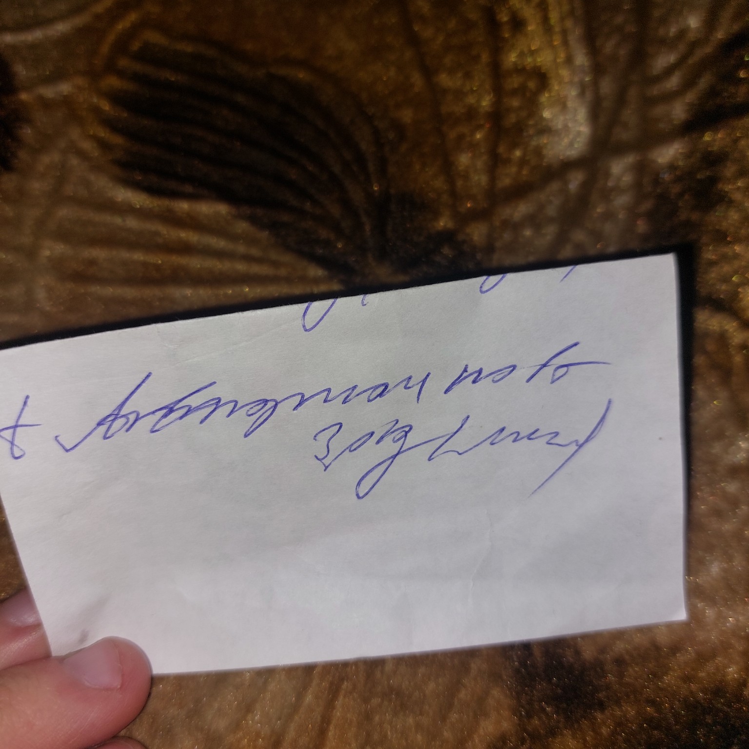 Изображение задачи: Реши задачу: Разобрать , какое лекарство тут напис