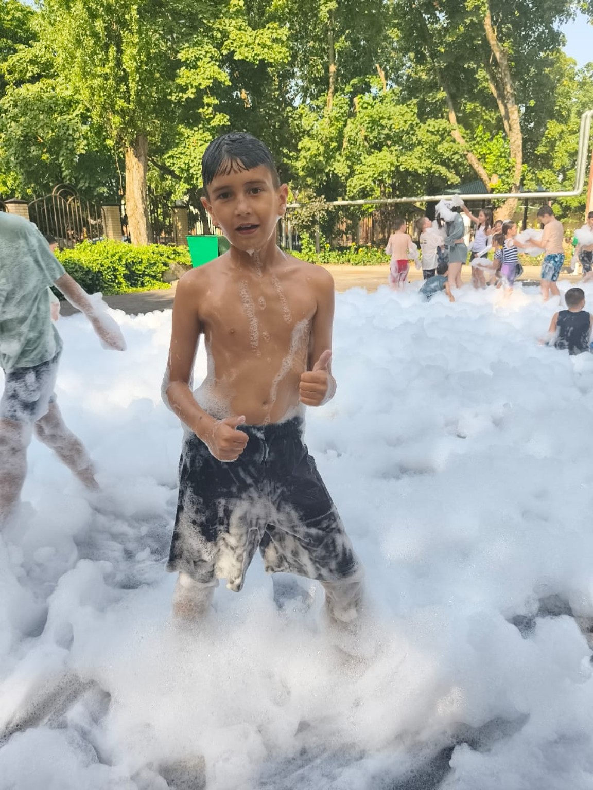 Изображение задачи: это кто, найди его соцсети